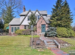209 Kemah Rd, Ridgewood, NJ 07450