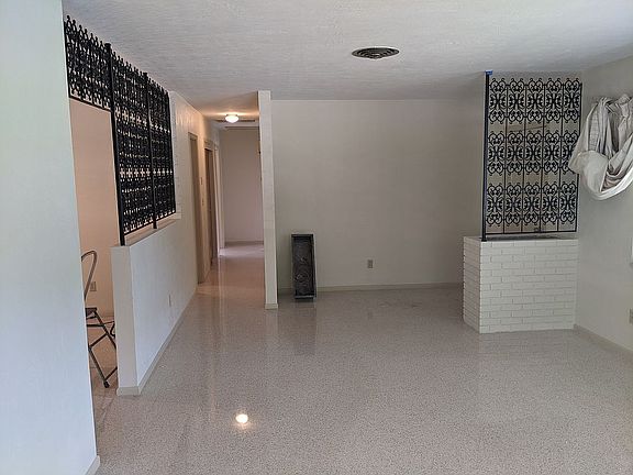 5th image of 5169 10th Ave N