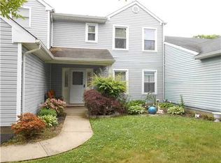 3 Karnell Ct, Edison, NJ 08820