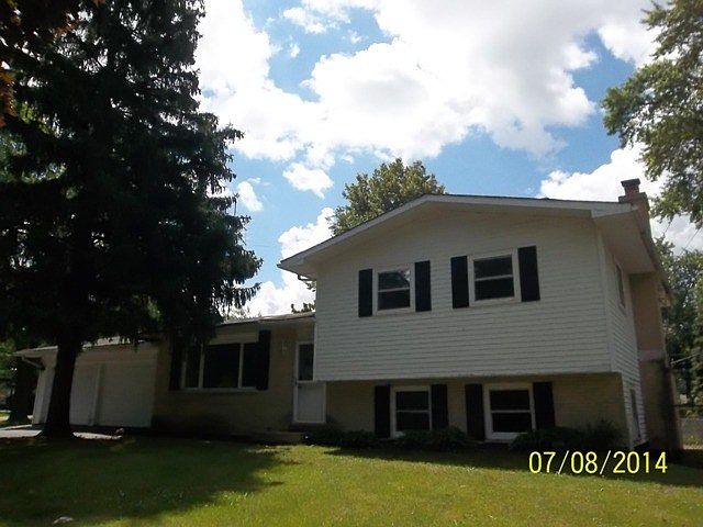 1st image of 18141 W Valley Dr