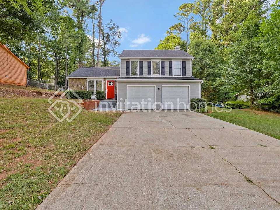 3920 Wood Path Ln