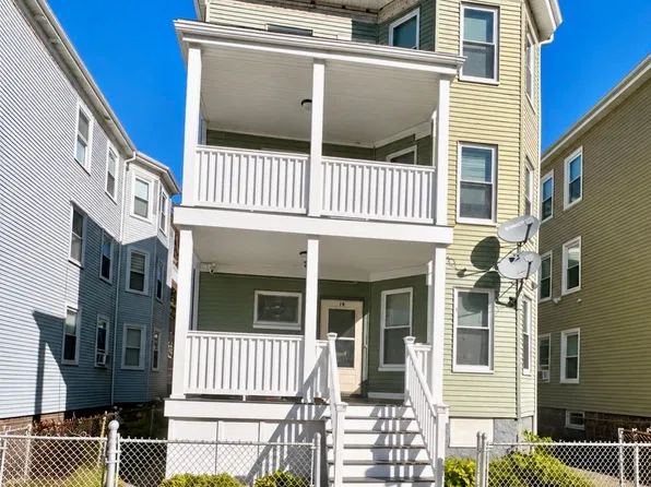 19 Hansborough St, Dorchester, MA 02124