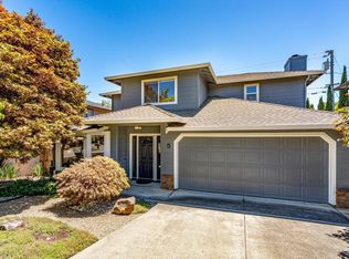 5 Capitola Ct, Napa, CA 94559