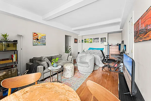 Rented by Brown Harris Stevens | media 6