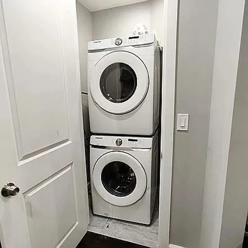 2 bed, 1.0 bath, $1,790 — Photo 3