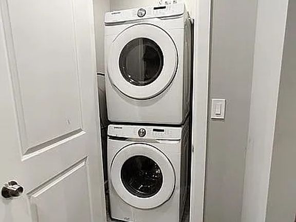 3rd image of 2820 Decatur Ave APT C4