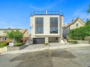 431 Catherine St, Fort Lee, NJ 07024