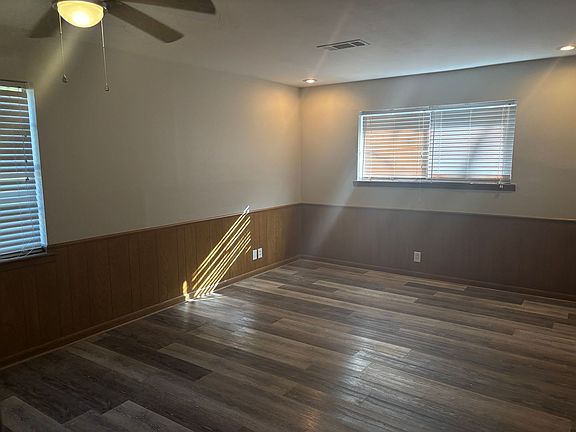 3rd image of 1202-08 Idlewood Dr #1202