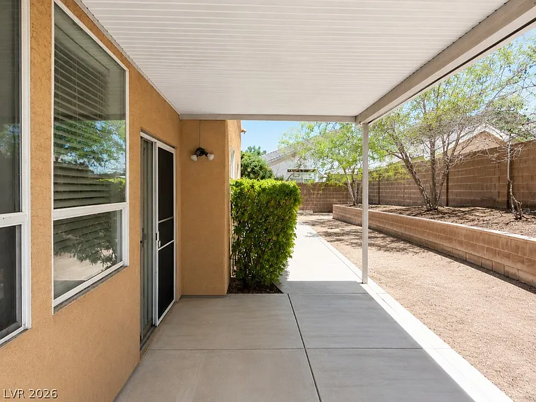 8101 Kempston Ct — Photo 18