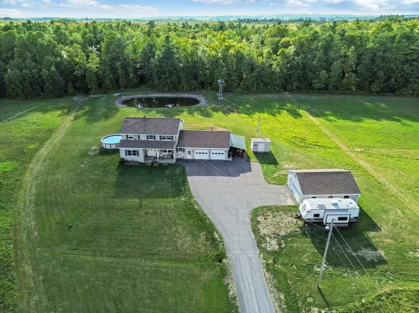 246 Bellsqueeze Road, Benton, ME 04901