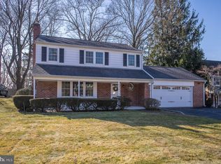 319 Dundee Pl, Devon, PA 19333