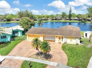 2151 NW 104th Ave, Pembroke Pines, FL 33026