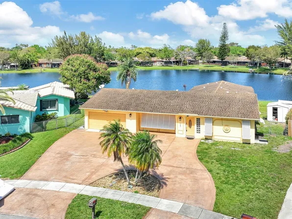 2151 NW 104th Avenue, Pembroke Pines, FL 33026