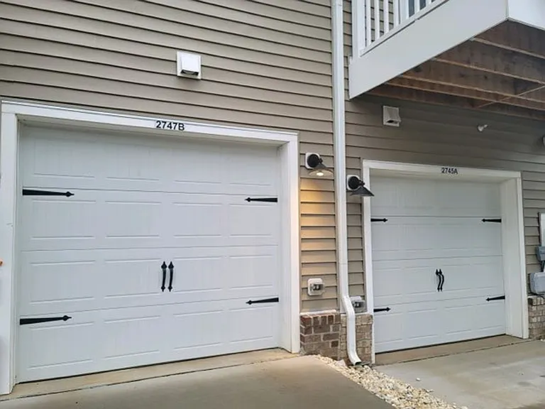 2747 Saint Elias Dr #B — Photo 11