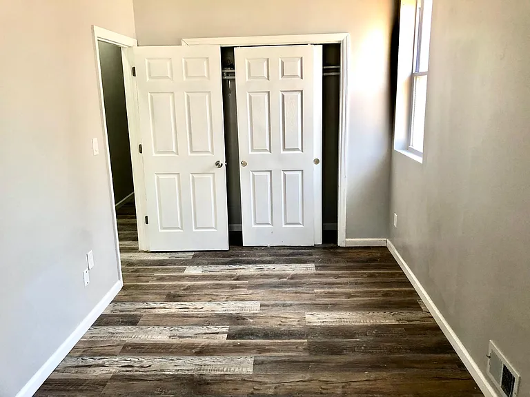 560 Brace Ave #1 — Photo 10