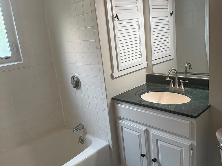 37 Gibbon St #1 — Photo 11