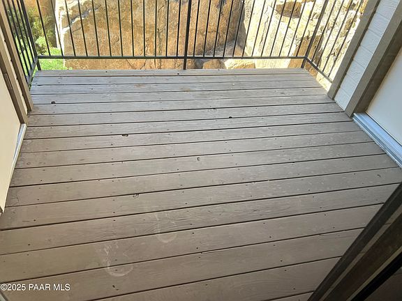 4th image of 333 W Aubrey St APT A3