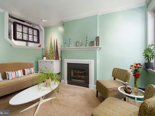 225 Clay St, Trenton, NJ 08611