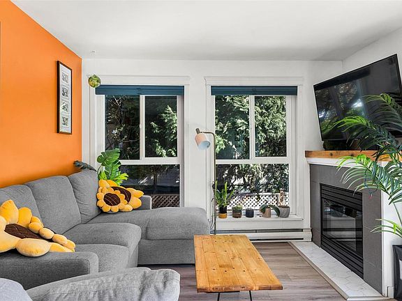 4th image of 1028 Balmoral Rd #206