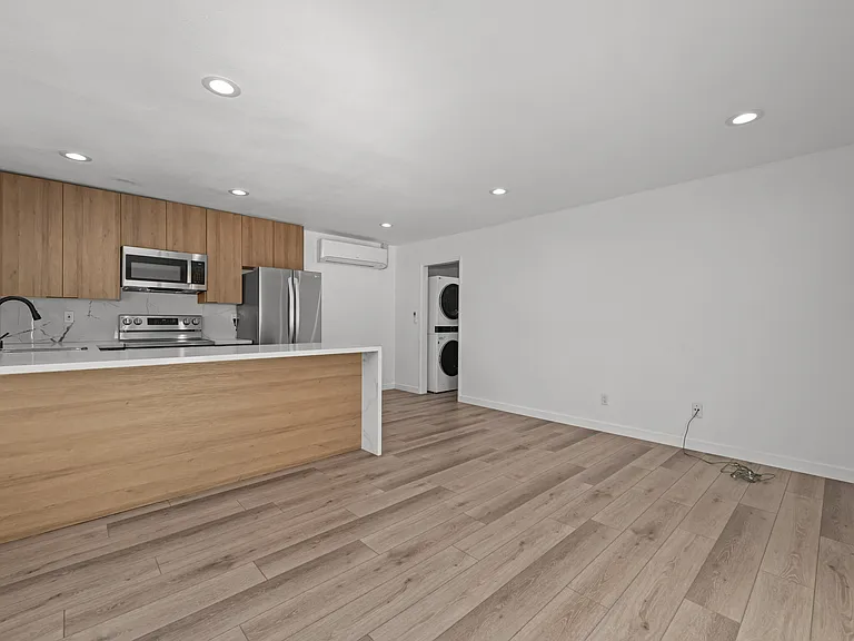 4417 McClintock St #3 — Photo 3