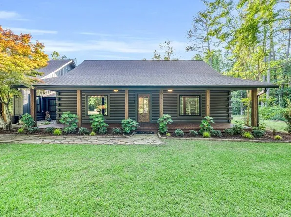 343 Lake Valley Dr, Starkville, MS 39759