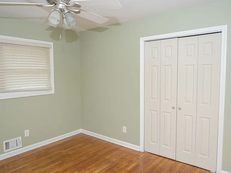 2945 Harcourt Dr — Photo 18