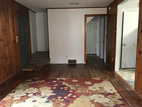 4th image of 3712 Wilmington Ave NW