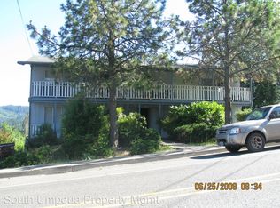 738 NE Division St APT 4, Myrtle Creek, OR 97457