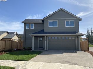 1895 SE Blueberry St #18, Dallas, OR 97338