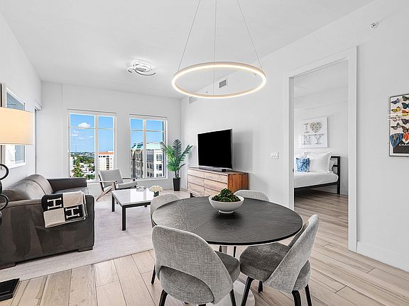 5th image of 155 E Boca Raton Rd #1019