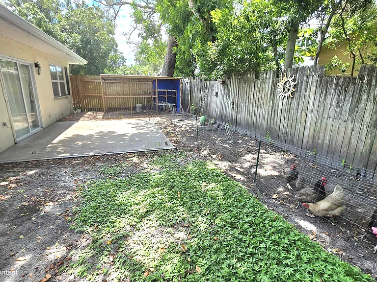 1610 Valencia St — Photo 16