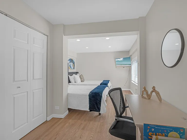 1100 Edmer Ave — Photo 8