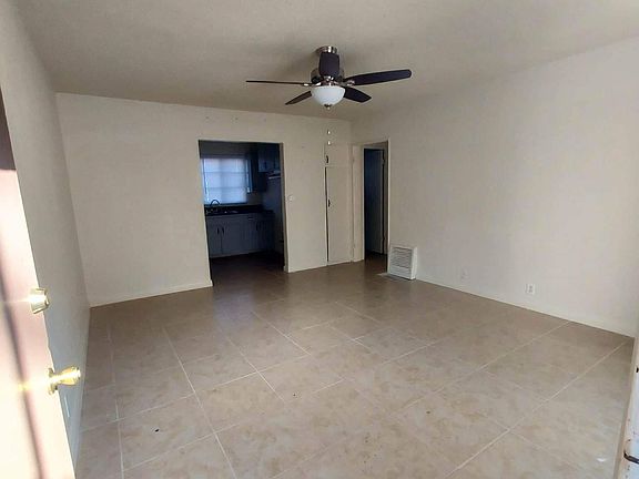 2nd image of 694 N Park Ave APT 103