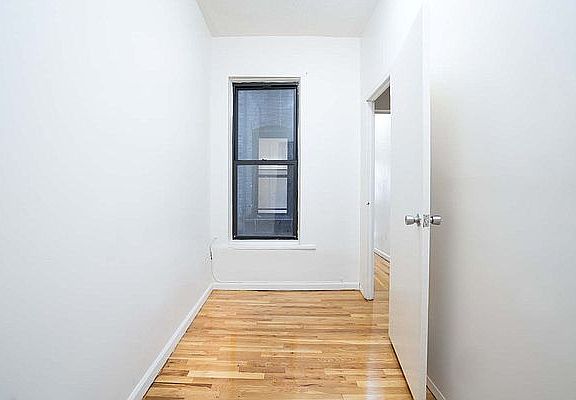 2nd image of 122 E 116th St APT 2W
