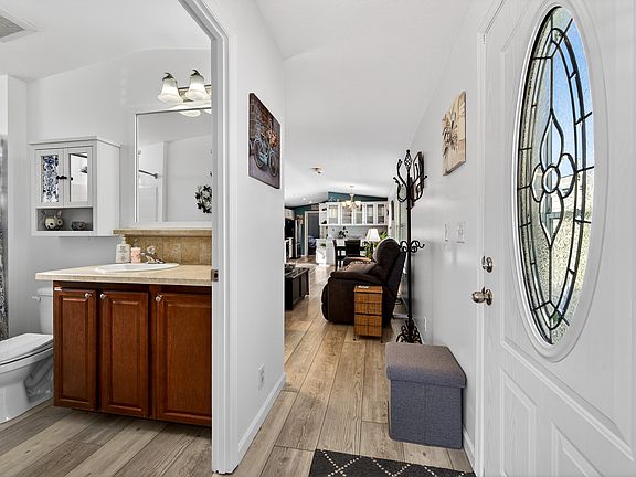 2nd image of 1781 Ord Rd #15