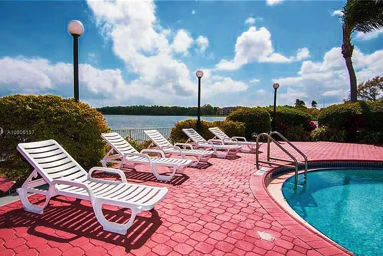 2880 N Oakland Forest Dr #110 — Photo 34
