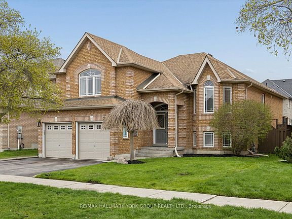 3rd image of 74 Wrendale Cres