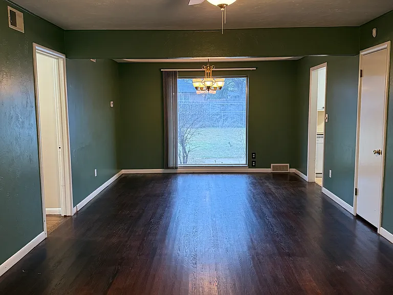 9641 Village Dr — Photo 5