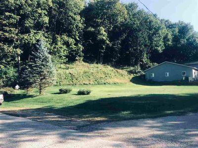 819 W Main St, Mc Gregor, IA, 52157