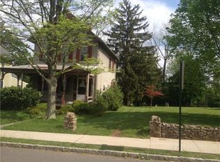56 Bonnell St, Flemington, NJ 08822