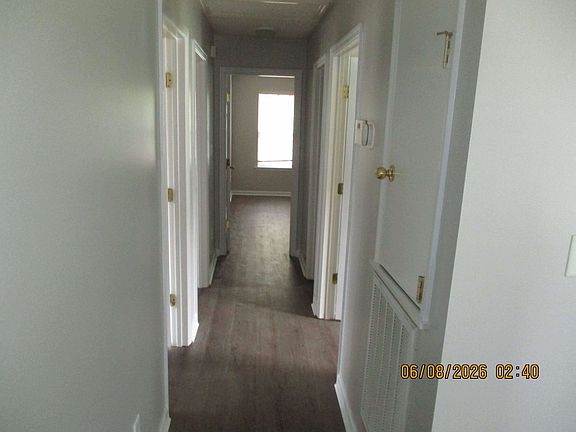 4th image of 135 Twelve Oaks Ct