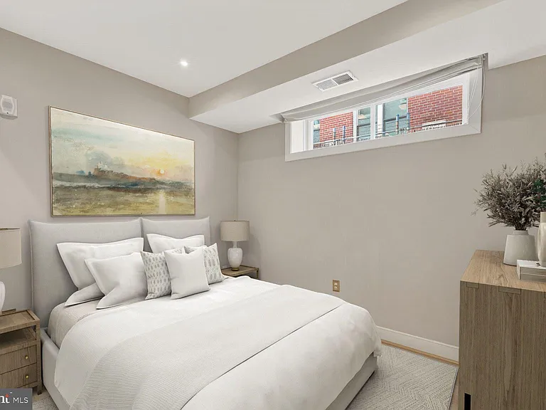 2142 O St NW #100 — Photo 11