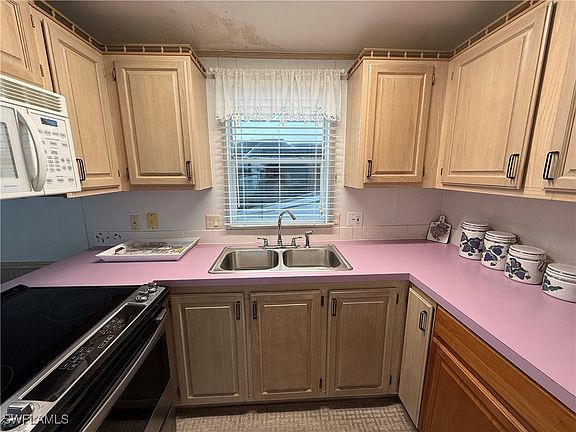 4th image of 86 Lofty Ln