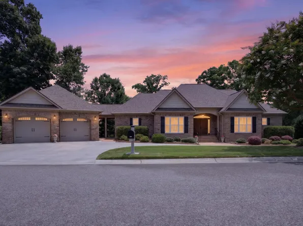 156 Quiet Oak Ct, Aiken, SC 29803