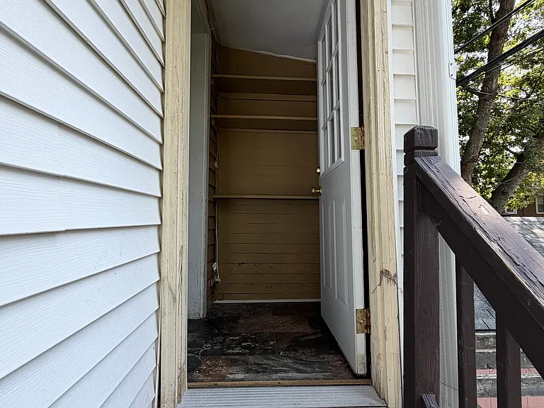 714 W Canedy St #2 — Photo 10