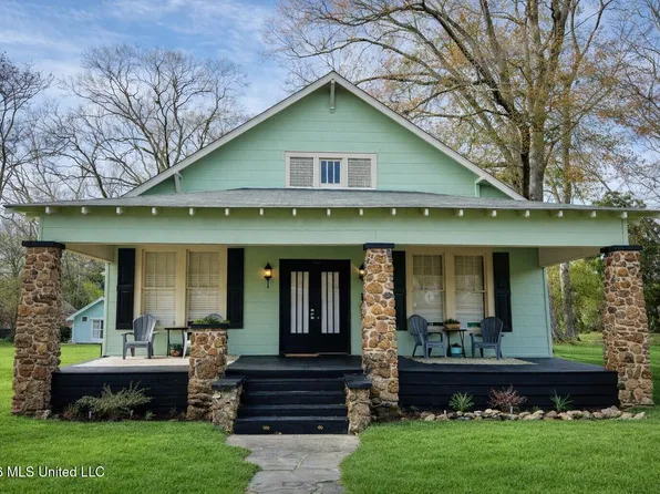 522 2nd St, McComb, MS 39648