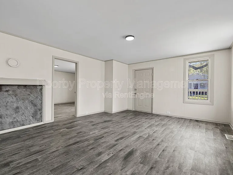 1601 Arlington Ave — Photo 5