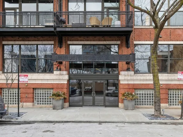 1040 W Adams St Unit 325, Chicago, IL 60607