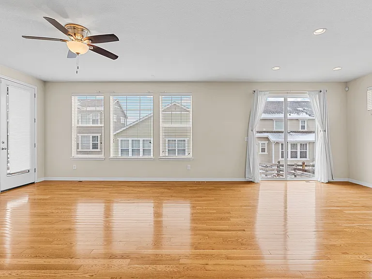 22898 E Saratoga Pl — Photo 19
