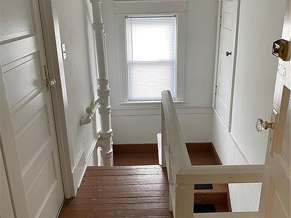 2nd image of 2622 Liberty St #2